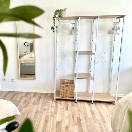 Urban Harmony Apartment *